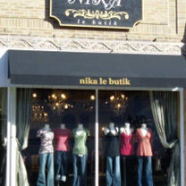 Awning-5b23de090b259